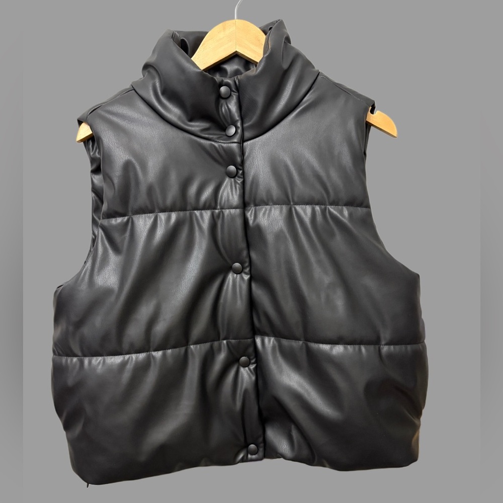 No Boundaries Black Puffer Vest